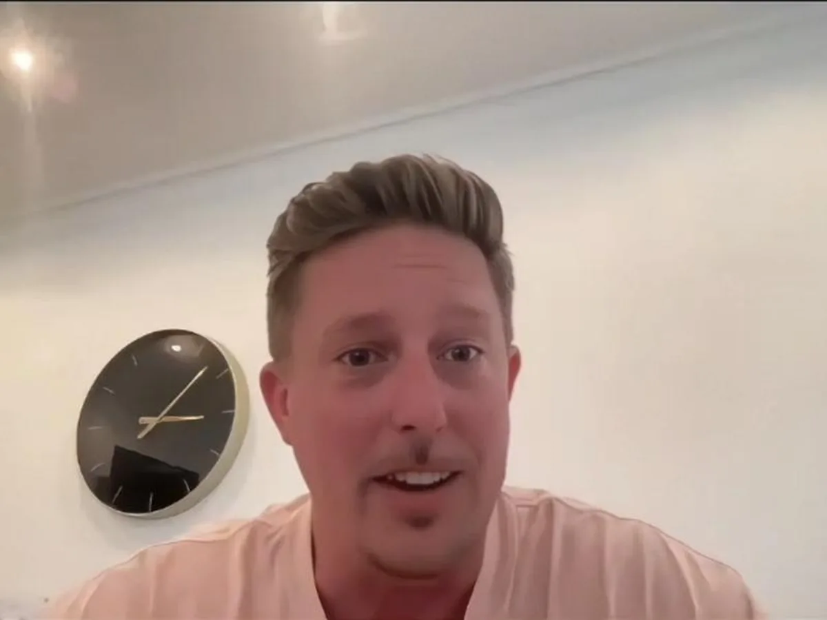 Bas Nederlof in een videogesprek